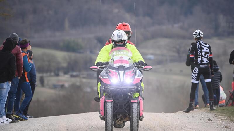 Giro d&rsquo;Italia, Vuelta, Tour de France: Yamaha Niken &egrave; la moto ufficiale 