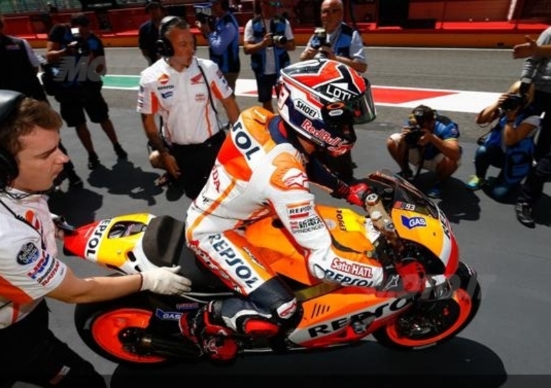 Marquez in testa anche nel Warm up