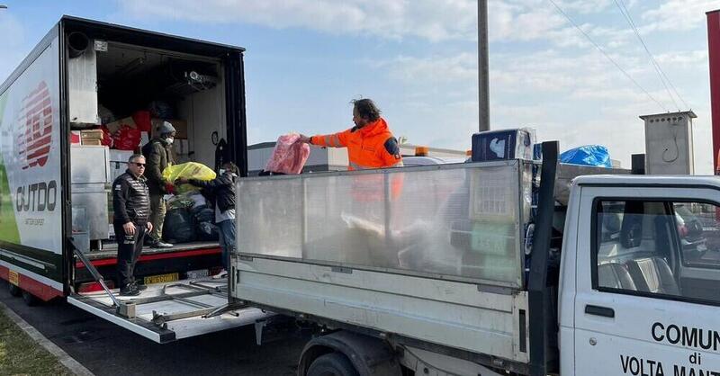 Sul camion del team Pedercini gli aiuti all&rsquo;Ucraina