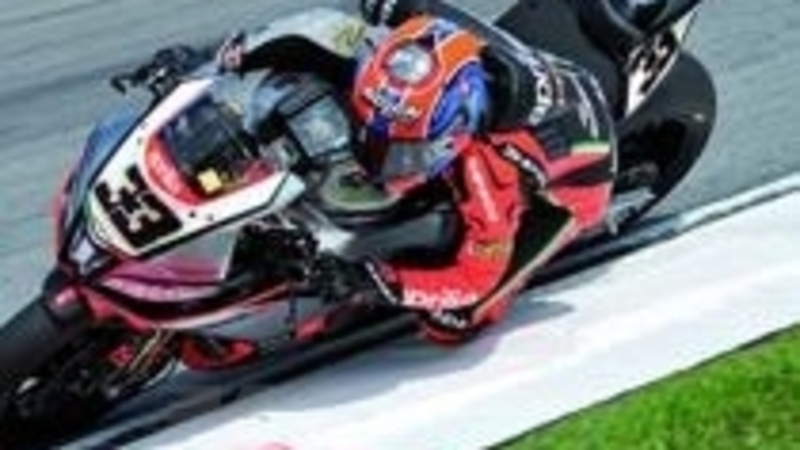 SBK. Melandri vince gara 1 a Sepang 