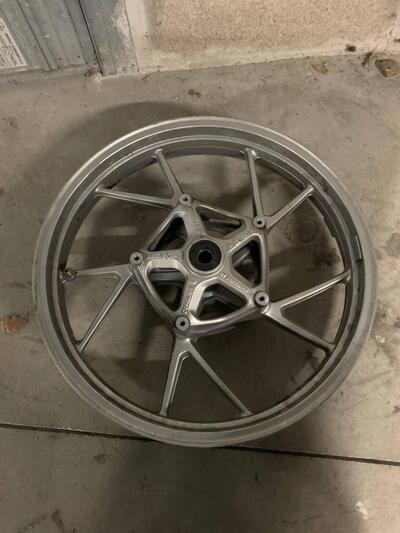 CERCHIO IN LEGA BMW