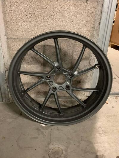 CERCHIO IN LEGA POSTERIORE BMW
