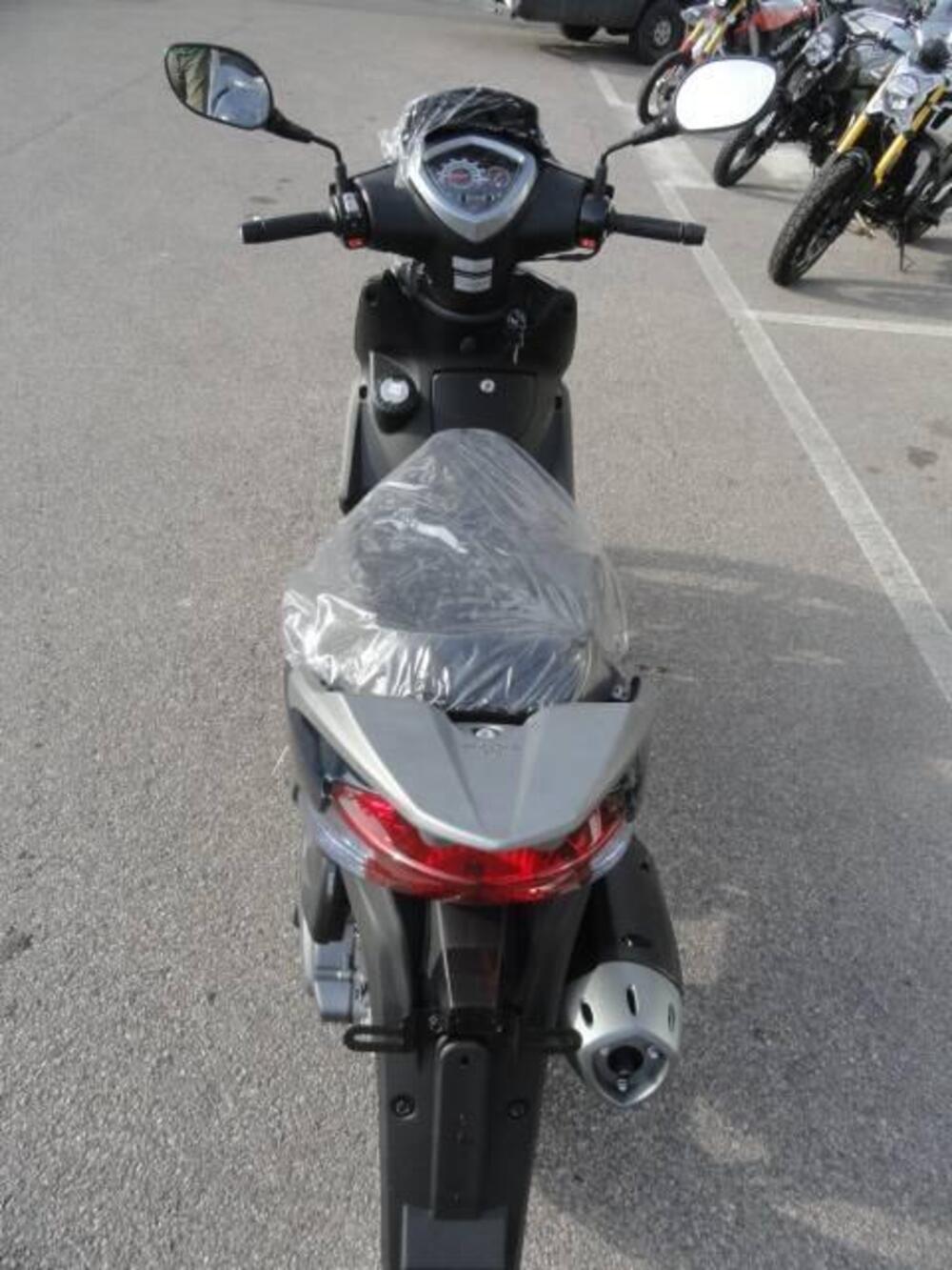 Kymco Agility 125 R16 Power Up (2021 - 26) (7)