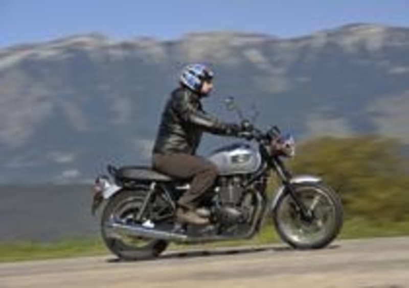 Triumph Bonneville T100
