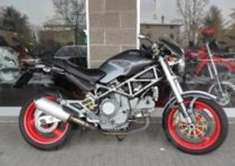 Ducati Monster 1000S
