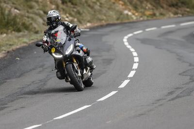 Dunlop RoadSmart 4: sempre pi&ugrave; sport, sempre pi&ugrave; touring