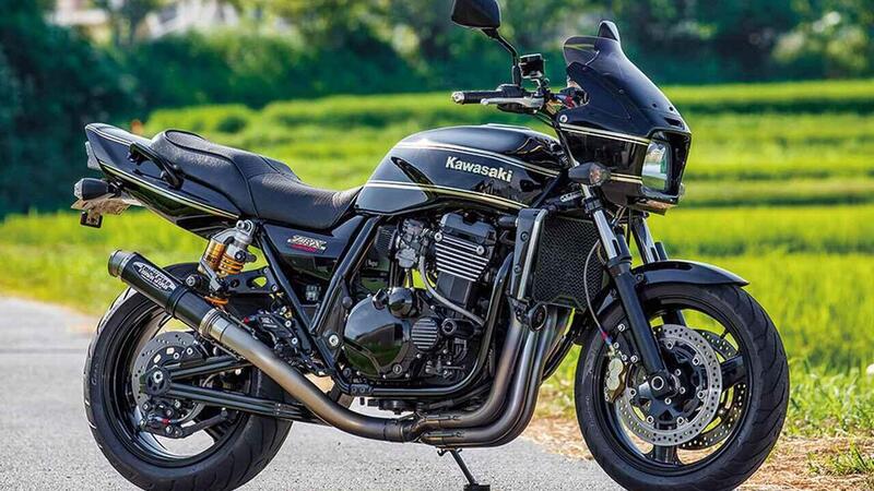 Kawasaki ZRX1200R Moto Legacy: eleganza senza tempo