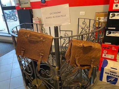 BORSE LATERLAI IN PELLE 3M