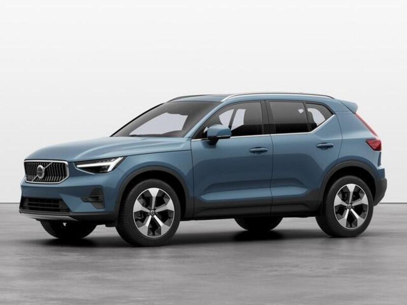 Volvo XC40 B3 automatico Ultimate Bright