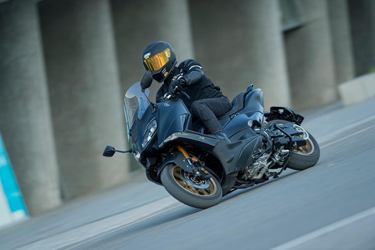 Motorcycle T Max 560 Prova Su Strada Tmax Tech Max Prova Nuovo