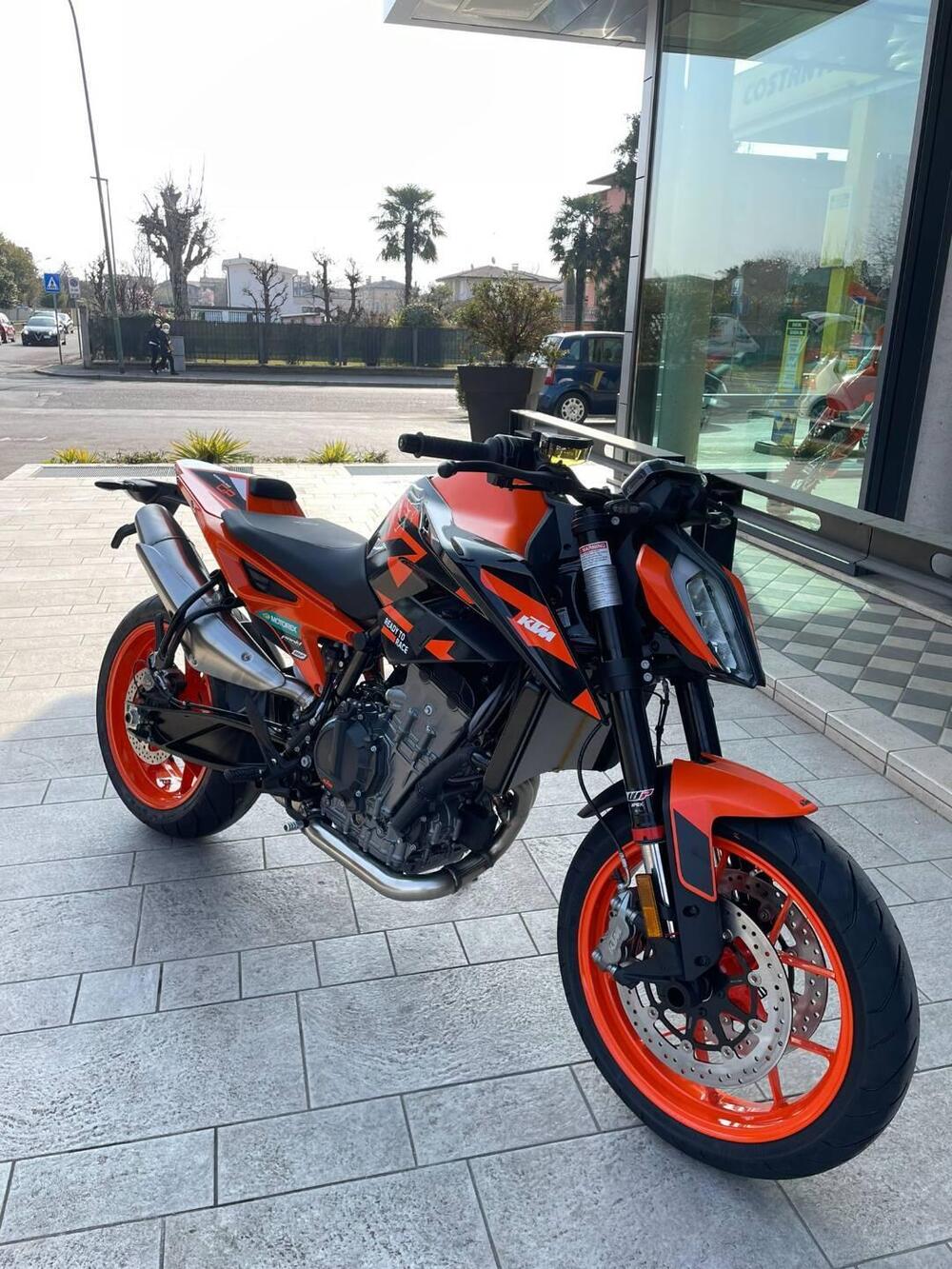 KTM 890 Duke GP (2022 - 23) (2)