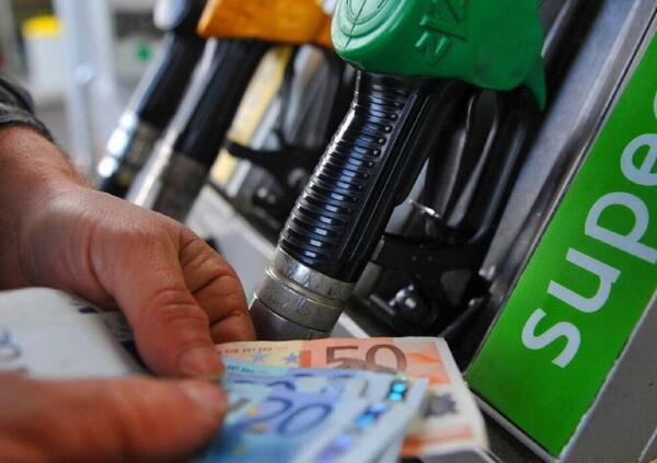 No, l'Italia non ha un problema di prezzo dei carburanti (pi&ugrave; basso che altrove): ha un problema di Fisco