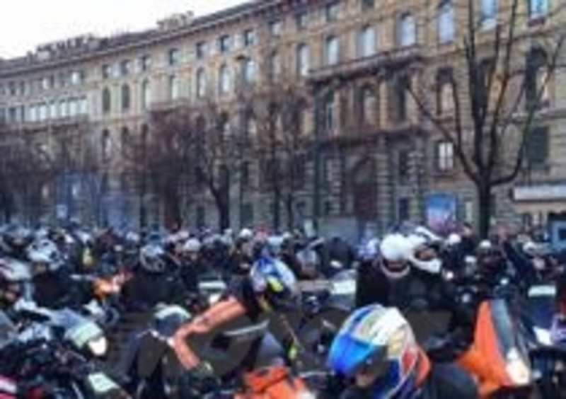 Le moto in corteo si sono spostate per la consegna dei doni agli Istituti Piccolo Cottolengo Don Orione &amp;nbsp;e Sacra Famiglia
