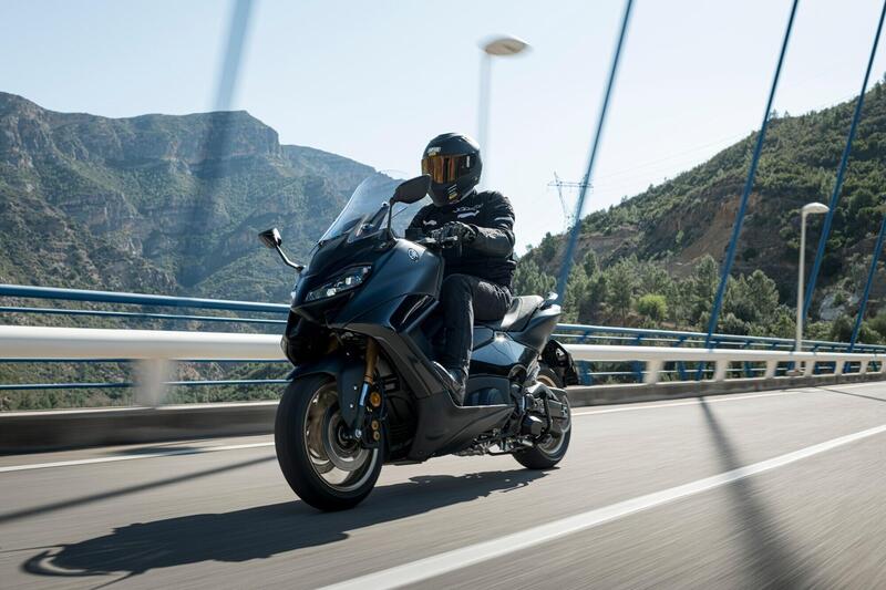 Yamaha TMAX: odi et amo