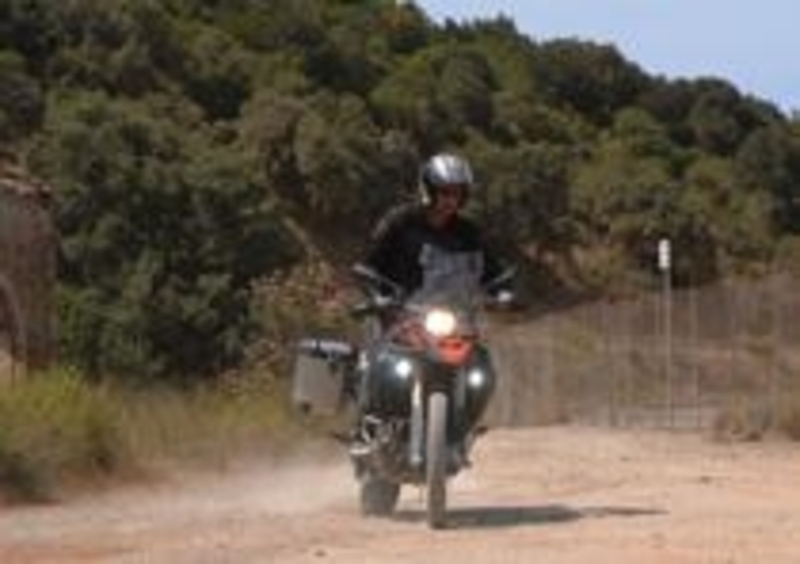 La BMW F800 GS Adventure adotta il motore bicilindrico a quattro valvole per cilindro raffreddato ad acqua della F800GS
