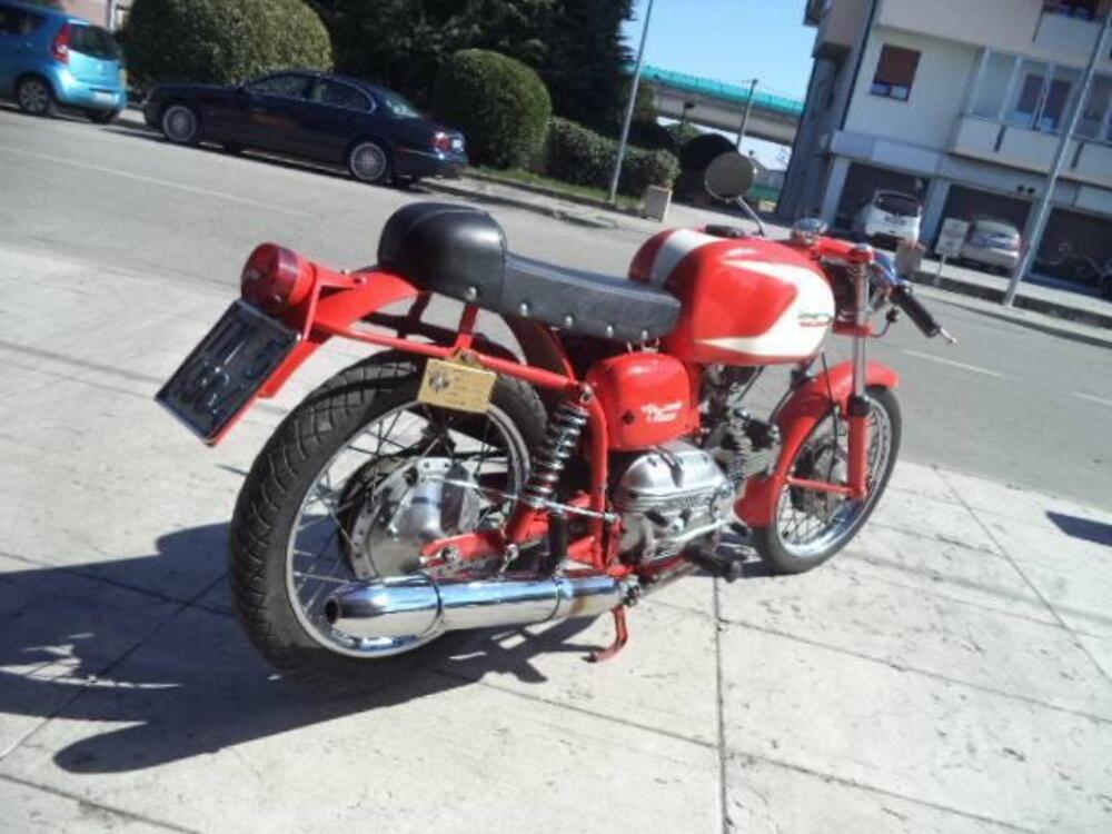 Aermacchi Harley-Davidson ALA VERDE 250 4 MARCE (5)