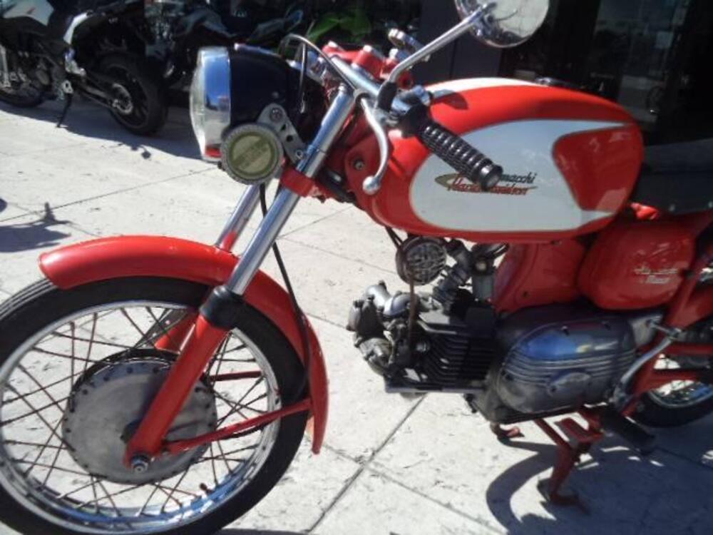 Aermacchi Harley-Davidson ALA VERDE 250 4 MARCE (7)