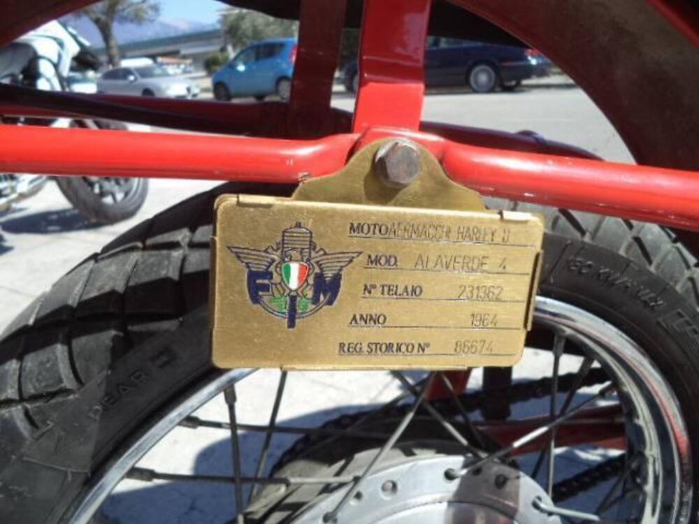 Aermacchi Harley-Davidson ALA VERDE 250 4 MARCE (17)