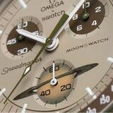 Omega x Swatch: arriva il MoonSwatch di plastica che ha fatto deflagrare i social 4