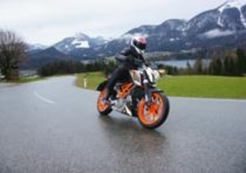 KTM Duke 390
