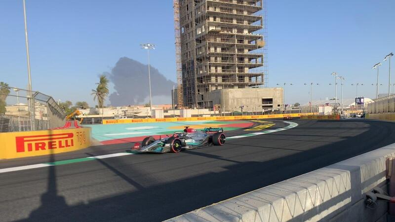 F1. In fiamme un impianto di Aramco a una ventina di km dalla pista di Jeddah