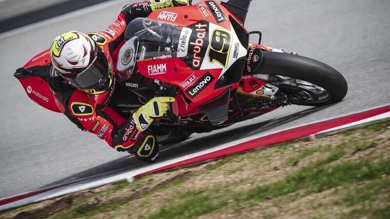 SBK, test di Barcellona: Alvaro Bautista &egrave; il pi&ugrave; veloce nel primo giorno 