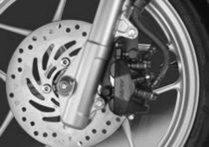 Impianto frenante ad azione combinata (CBS &amp;ndash; Combined Braking System)
