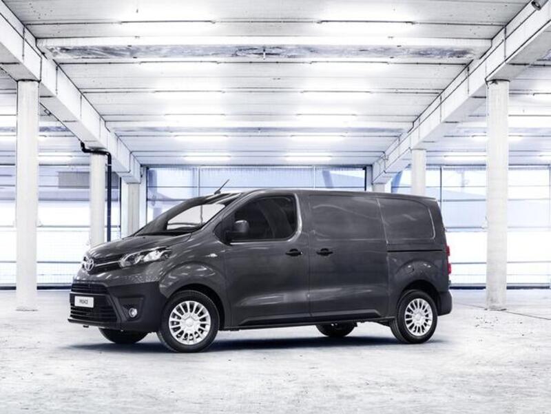 Toyota Proace 2.0D 144CV S&S PL-TN Furgone Medium 5p.14q Active