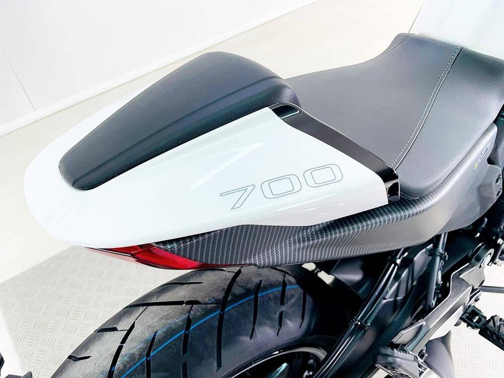 CFMOTO 700CL-X Sport (2022 - 25) (7)