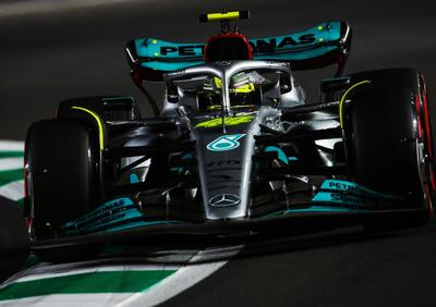 F1. Hamilton è abituato alla perfezione. E inseguendola sulla W13, a Jeddah si è perso