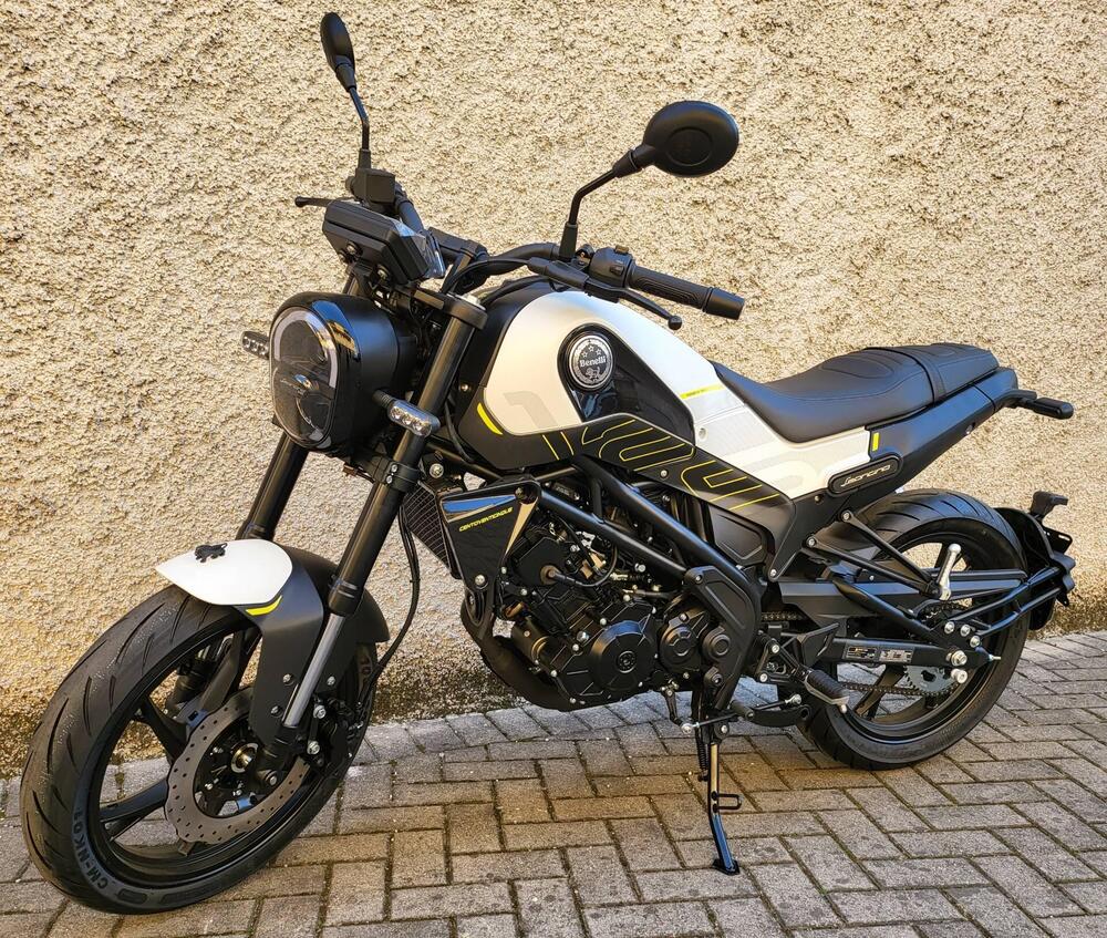 Benelli Leoncino 125 (2022 - 25) (2)
