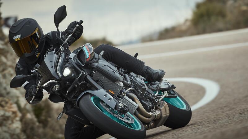 Yamaha MT-10: Fun Side of Japan