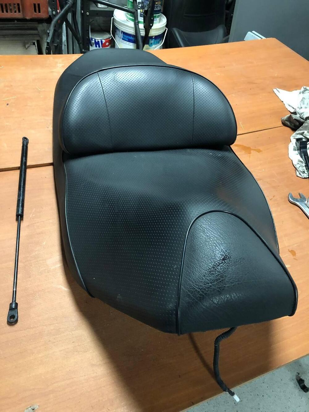 Sella Suzuki Burgman '03-'05 (3)