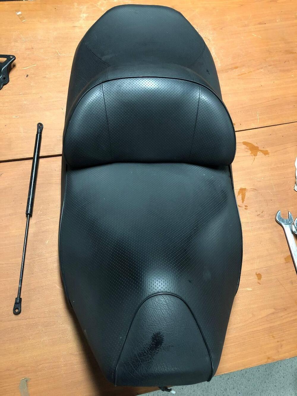 Sella Suzuki Burgman '03-'05 (4)