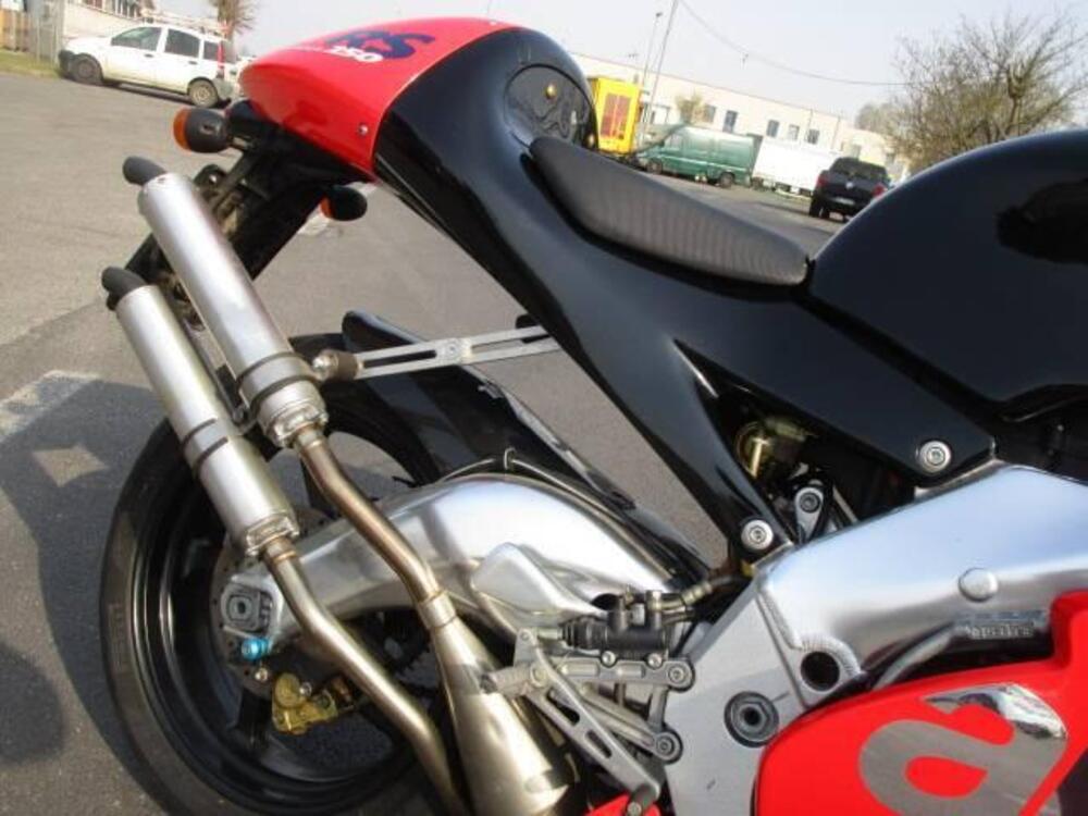 Aprilia RS 250 (1998 - 02) (4)