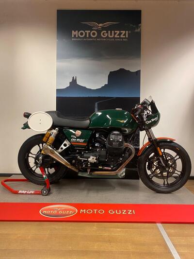 Moto Guzzi V7 Stone (2021 - 24) usata