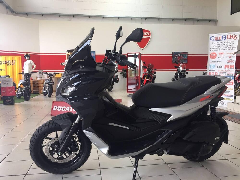 Aprilia SR GT 125 (2022 - 24) (2)