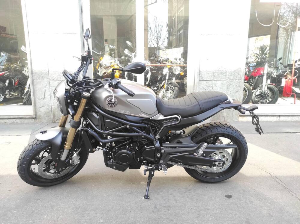 Benelli Leoncino 800 (2022 - 25)