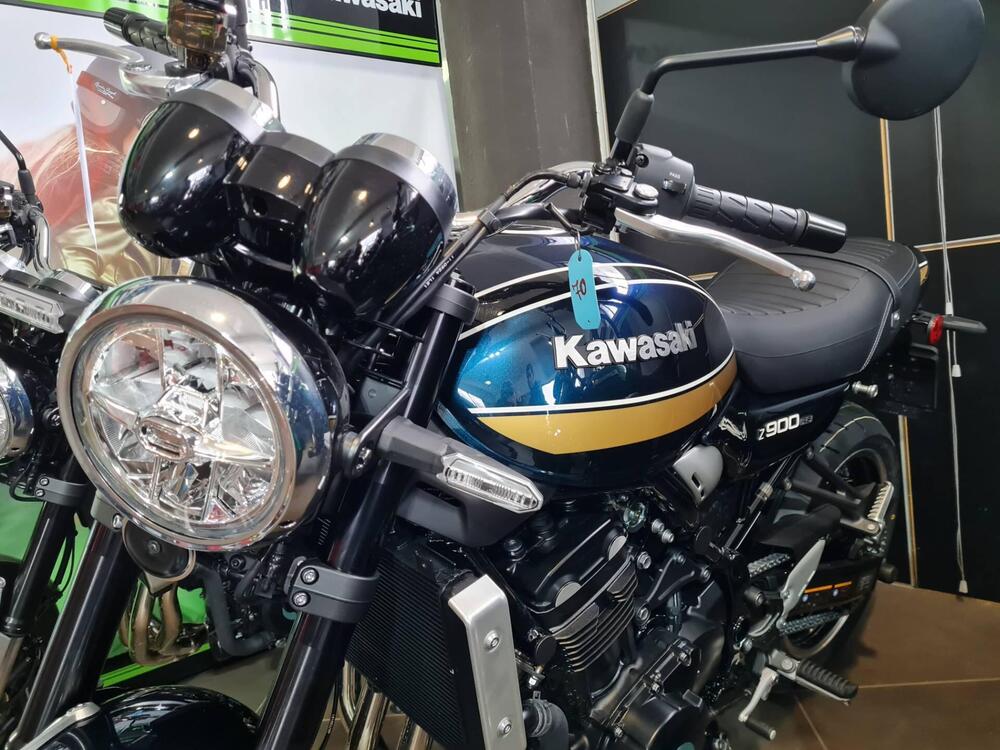 Kawasaki Z 900 RS (2026) (3)