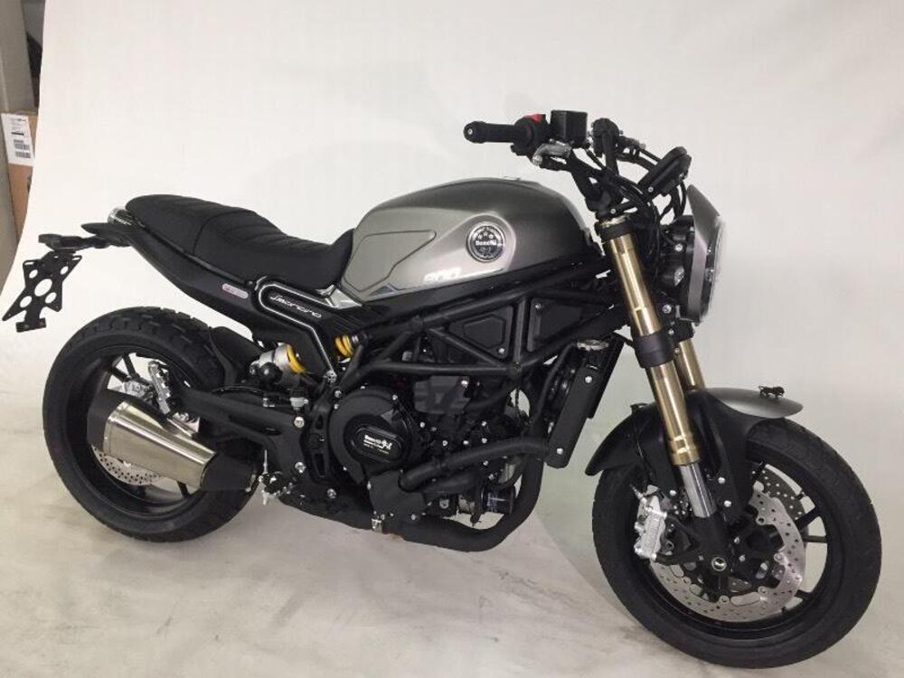 Benelli Leoncino 800 (2022 - 25) (4)