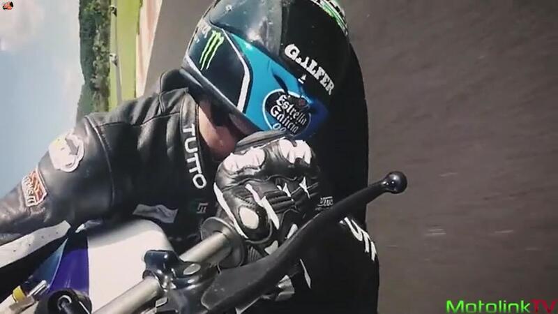 L'obiettivo in moto &egrave; toccare il gomito per terra in piega? No! Il casco! [VIDEO VIRALE]