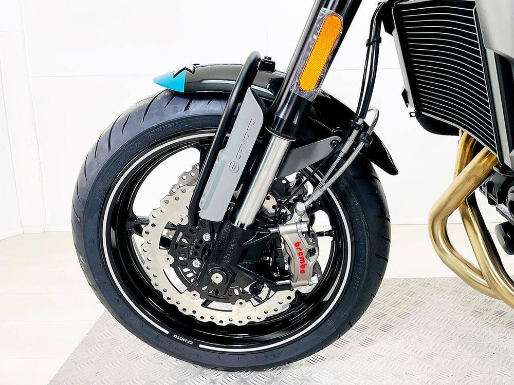 CFMOTO 700CL-X Sport (2022 - 25) (16)