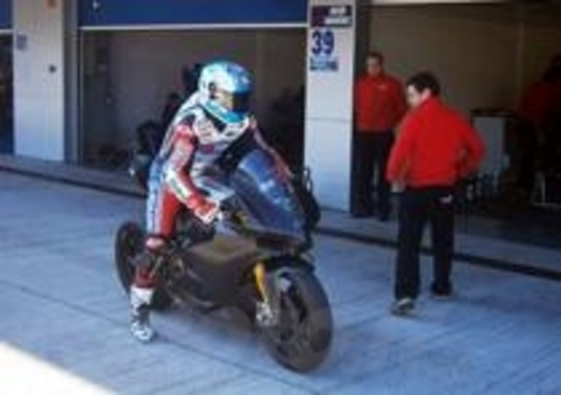 Checa ai tempi del debutto sulla Panigale
