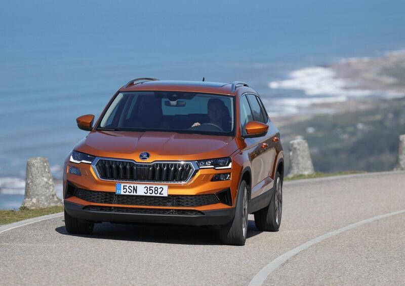Skoda Karoq (2017-->>) (3)