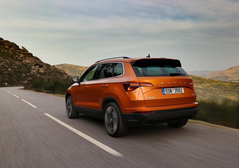 Skoda Karoq (2017-->>) (4)