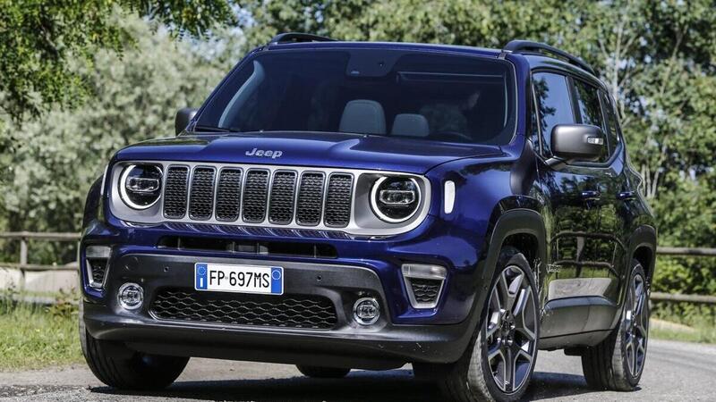 Jeep blocca la vendita di auto a benzina e diesel in Francia. Stellantis lavora a 85 modelli elettrici