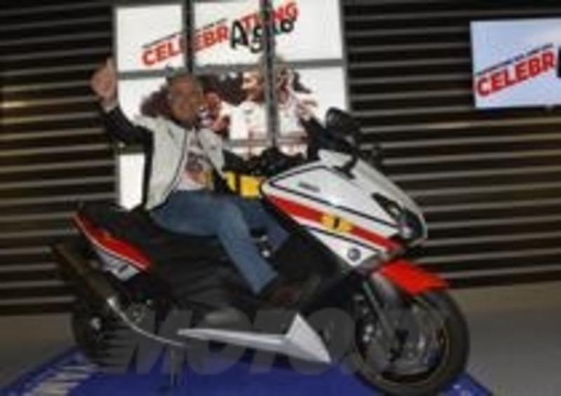 Yamaha-TMAX-530-Ago-edition. Il maxi di Iwata non conosce crisi
