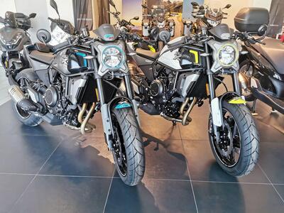 CFMOTO 700CL-X Sport (2022 - 25) usata