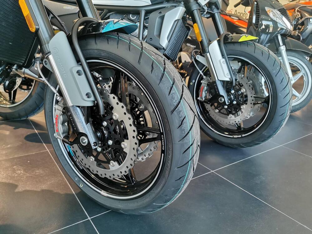 CFMOTO 700CL-X Sport (2022 - 25) (4)