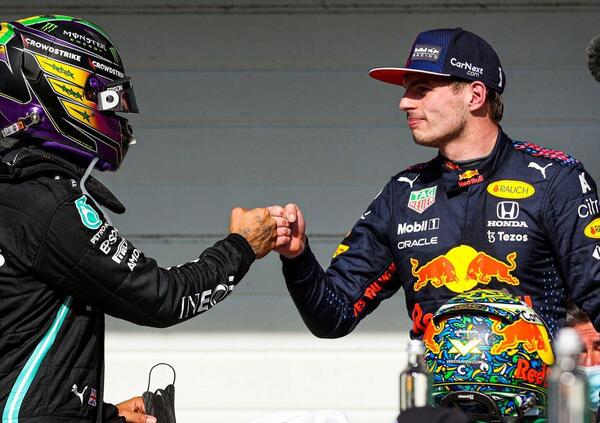 S&igrave;, Verstappen ha davvero detto a Hamilton: &quot;Vuoi vedere di nuovo il mio piercing al capezzolo?&quot;